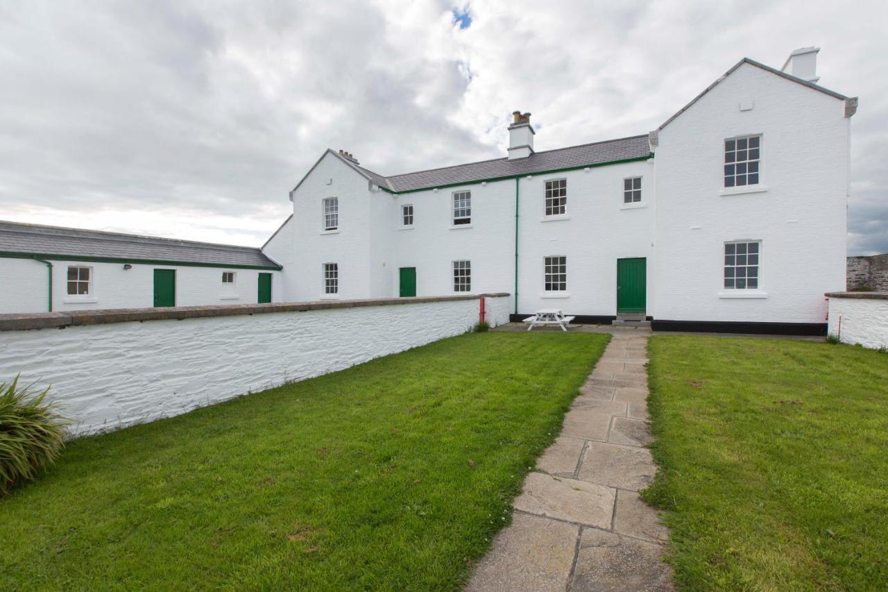 Galley Head Lightkeeper'S Houses Donoure Bagian luar foto